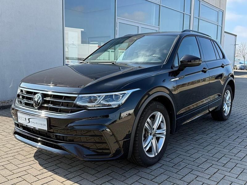 Schwarz Gebraucht 2023 VW Tiguan R-line SUV | 41.880 € (Fairer Preis) - Bild 1/4