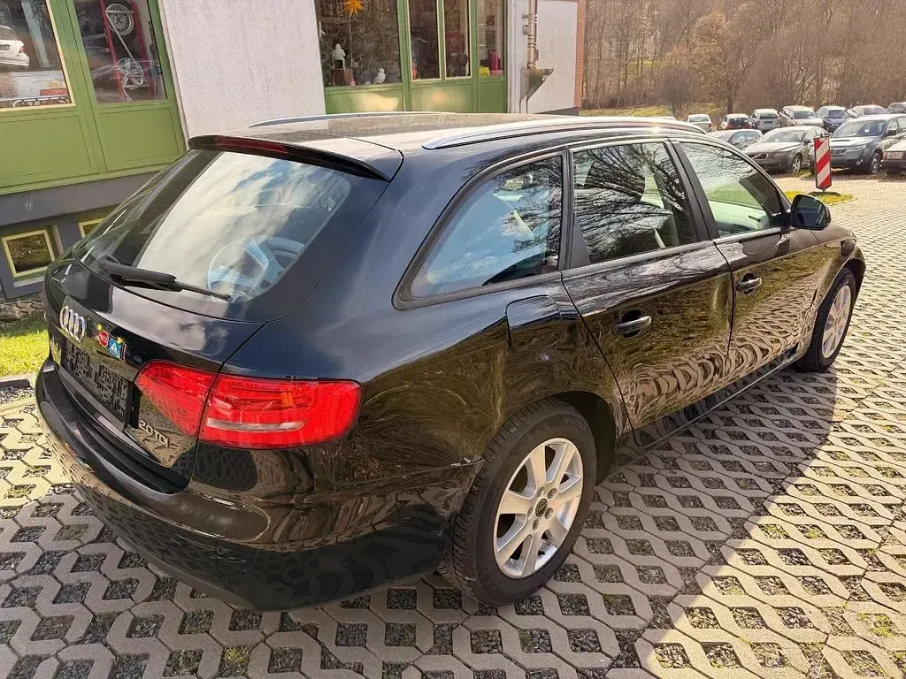 Gebraucht Audi A4 Attraction 143 PS (105 kW) 2008 Schwarz Kombi