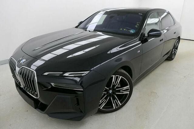 Gebraucht BMW 740 M Sport 286 PS (210 kW) 2024 Schwarz Limousine