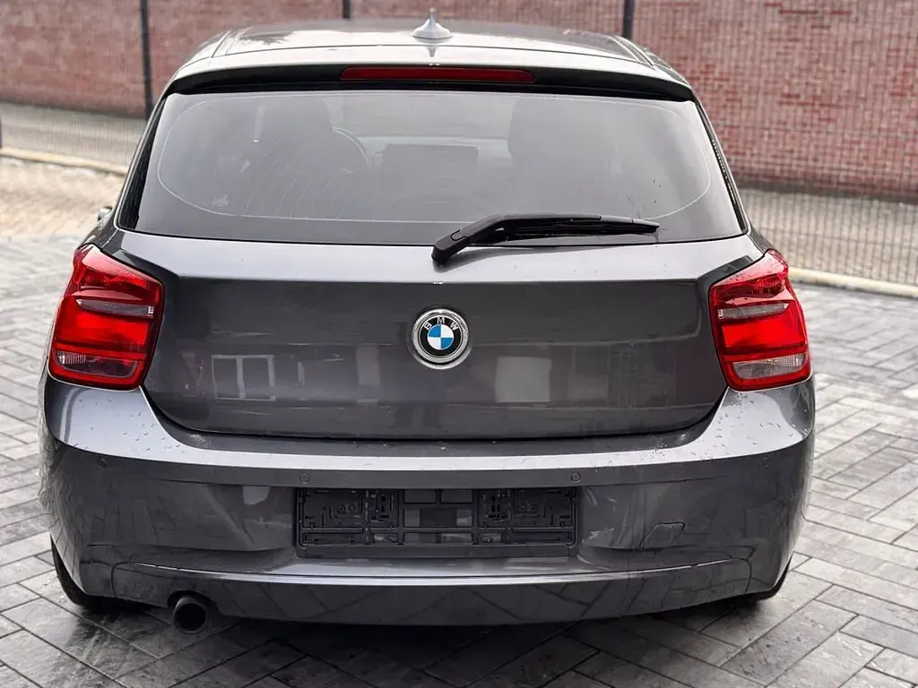Gebraucht BMW 116 136 PS (100 kW) 2011 Grau Kleinwagen