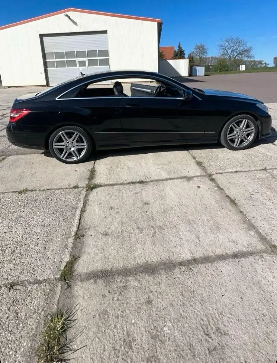 Gebraucht Mercedes E350 306 PS (225 kW) 2013 Schwarz Coupé