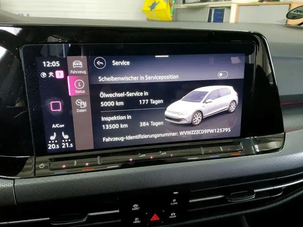 Gebraucht VW Golf VIII Active 150 PS (110 kW) 2022 Grau Limousine
