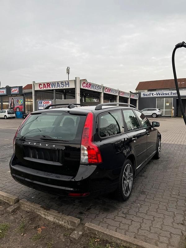 Gebraucht Volvo V50 109 PS (80 kW) 2009 Schwarz Kombi