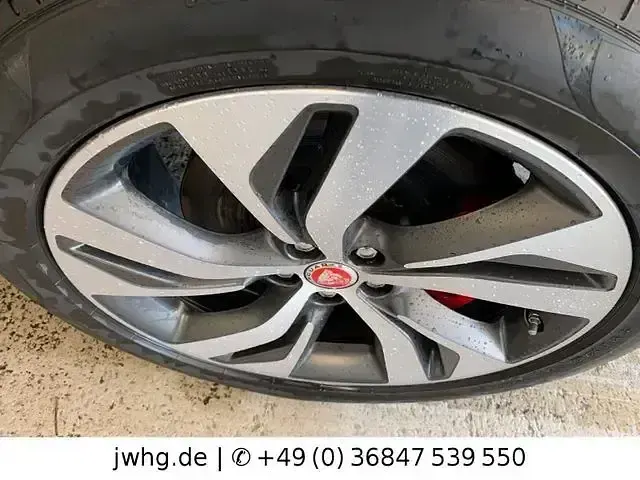 Używany Jaguar E-Pace R 309 KM (227 kW) 2022 Szary SUV