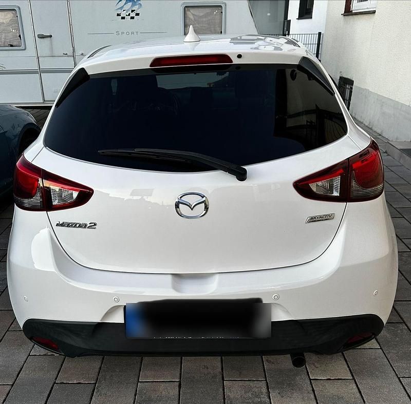 Gebraucht Mazda 2 Kizoku 90 PS (66 kW) 2019 Weiß Kleinwagen