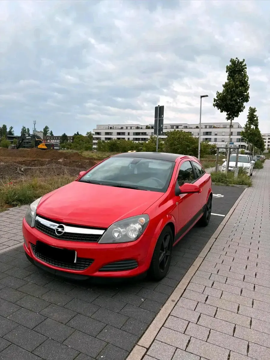 Gebraucht Opel Astra GTC 90 PS (66 kW) 2008 Rot Kleinwagen