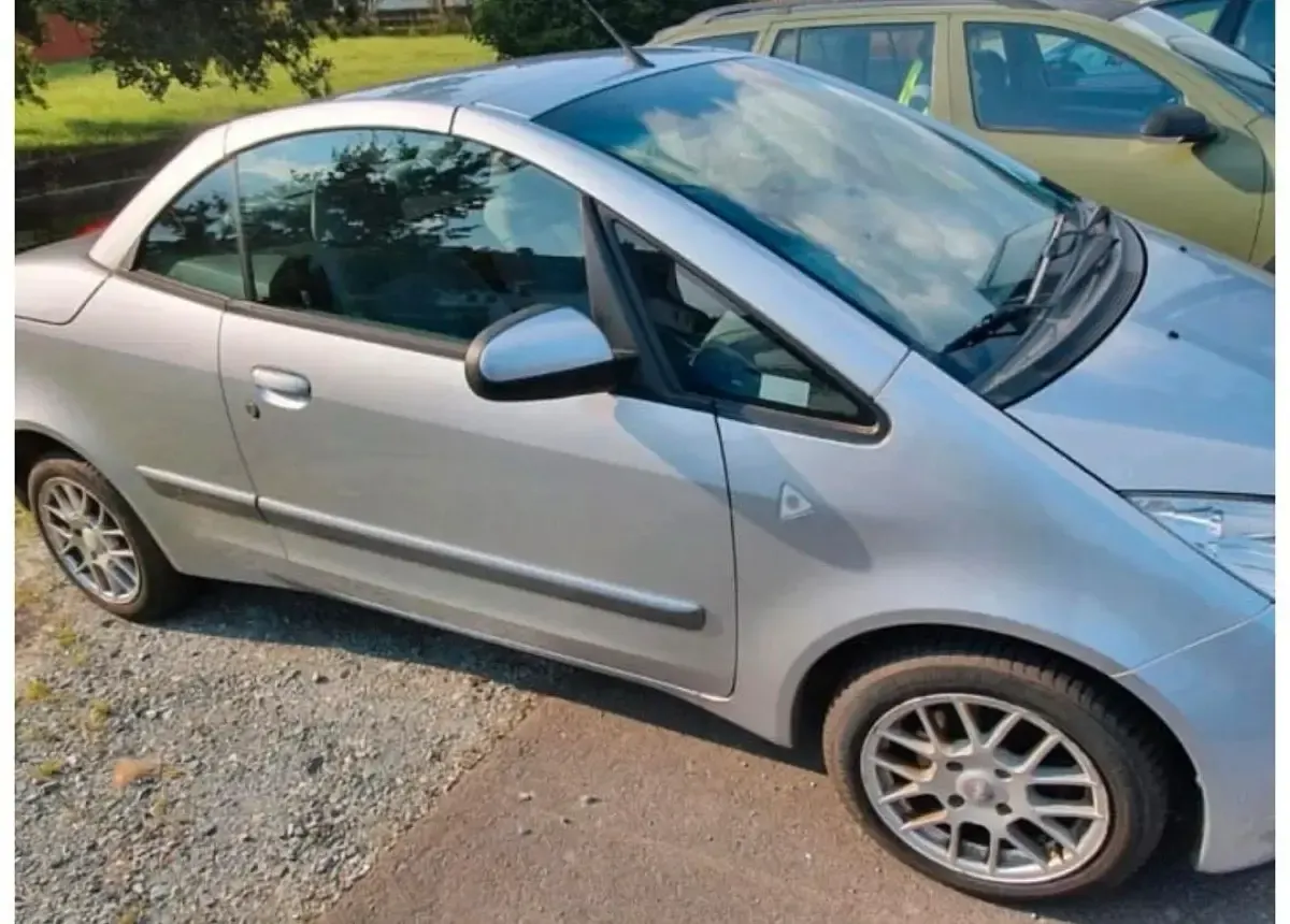 Gebraucht Mitsubishi Colt 108 PS (79 kW) 2007 Silber Cabrio