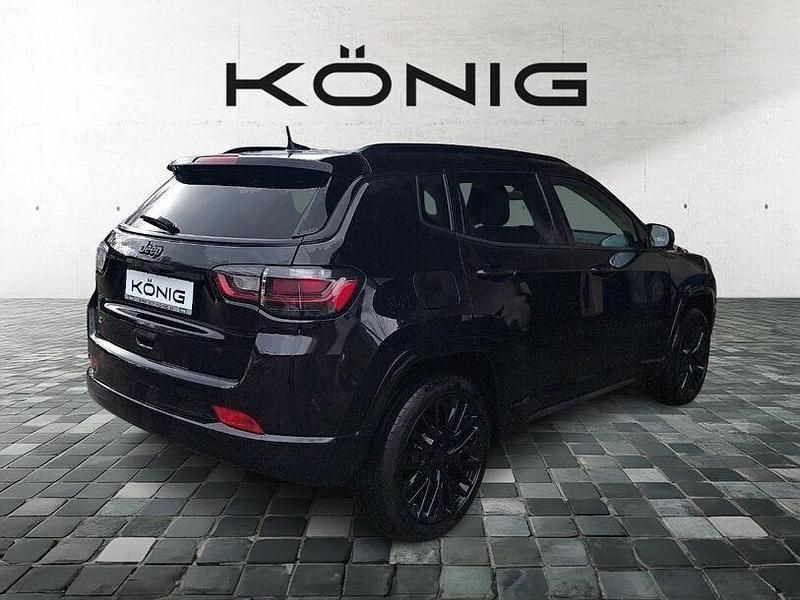 Gebraucht Jeep Compass 131 PS (96 kW) 2023 Schwarz SUV