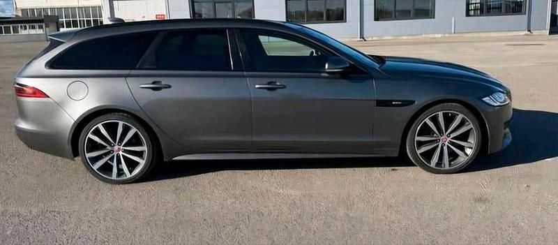 Gebraucht Jaguar XF 180 PS (132 kW) 2018 Grau Kombi