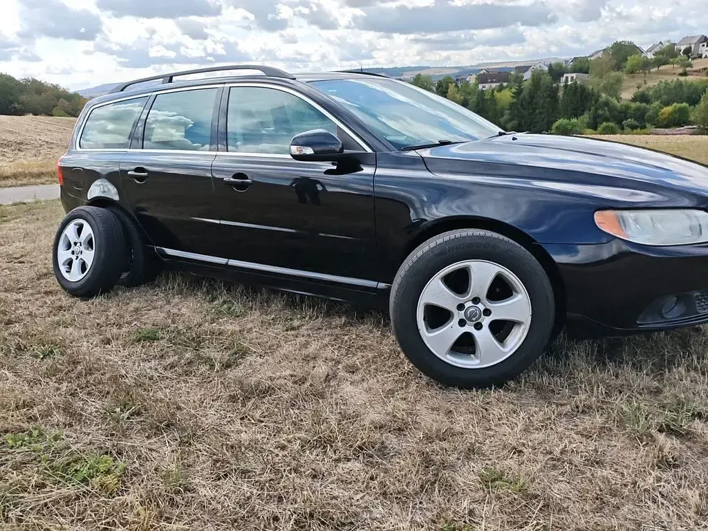 Gebraucht Volvo V70 109 PS (80 kW) 2009 Schwarz Kombi