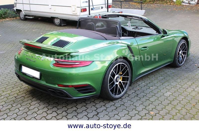 Gebraucht Porsche 911 Turbo S Cabriolet 581 PS (427 kW) 2016 Grün Cabrio