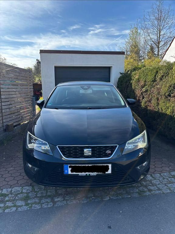 Second-hand Seat Leon FR 184 CP (135 kW) 2014 Negru Berlinǎ