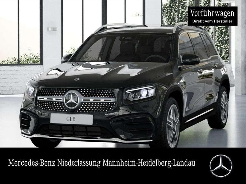 Kosmosschwarz Gebraucht 2024 Mercedes GLB200 AMG SUV | 45.980 € (Etwas zu teuer) - Bild 1/4