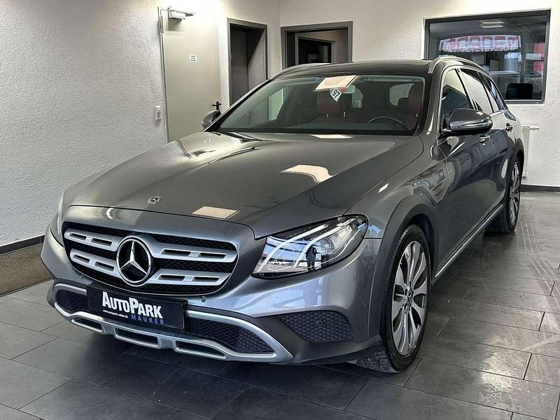 Gebraucht Mercedes E220 All-Terrain 194 PS (142 kW) 2018 Grau Kombi