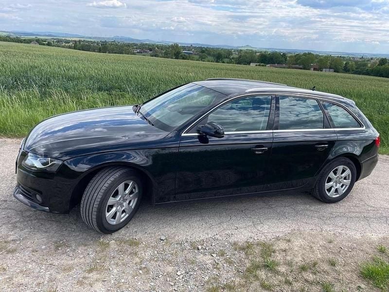 Schwarz Gebraucht 2009 Audi A4 Kombi | 4.400 € (Guter Preis) - Bild 1/4