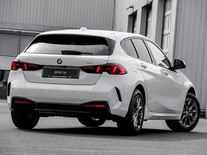 Neu BMW 120 170 PS (125 kW) 2026 Alpinweiss iii Kleinwagen