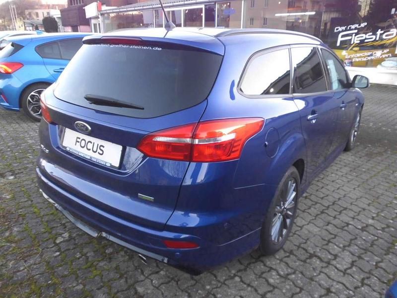 Usata Ford Focus ST-Line 150 CV (110 kW) 2017 Blu Station wagon