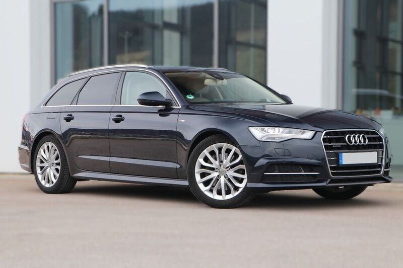 Blau Gebraucht 2018 Audi A6 Ambiente Kombi | 29.400 € (Superpreis) - Bild 1/4