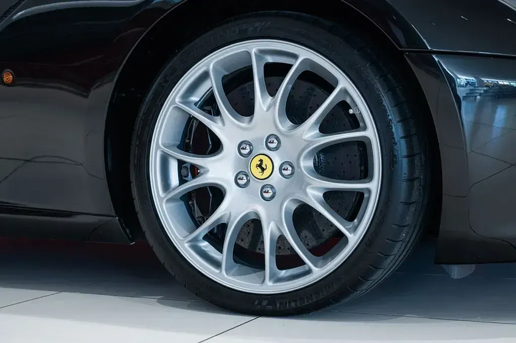 Second-hand Ferrari 599 620 CP (456 kW) 2007 Negru Coupe