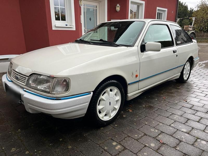 Weiß Gebraucht 1992 Ford Sierra Coupé | 3.900 € - Bild 1/4