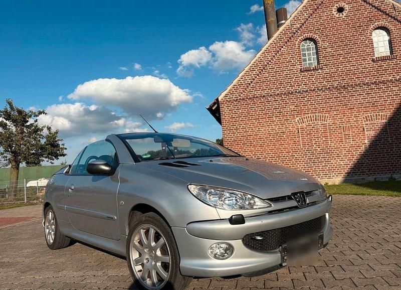 Silber Gebraucht 2005 Peugeot 206 CC Cabrio | 1.200 € (Guter Preis) - Bild 1/4