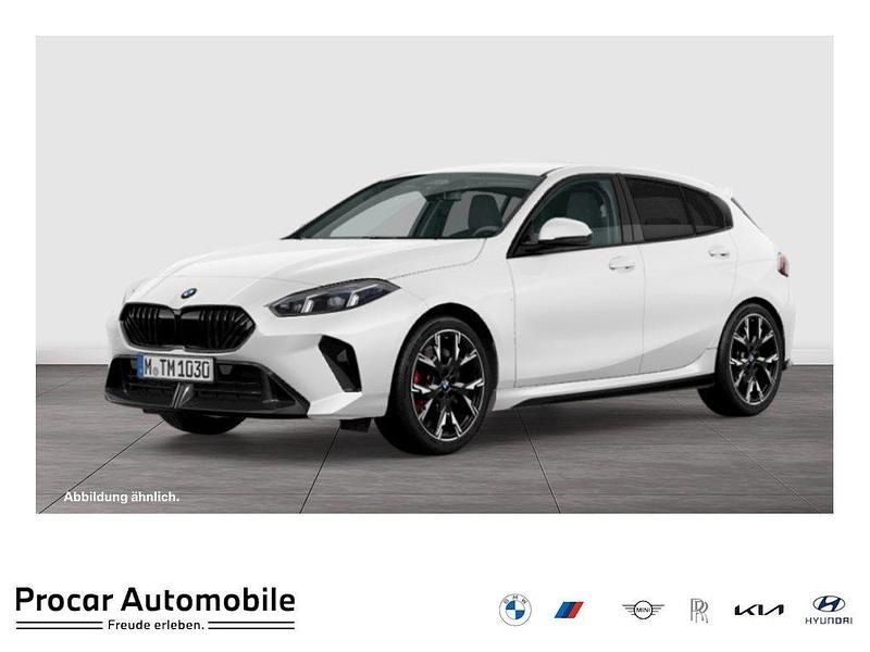 Weiß Neu 2025 BMW 120 M Sport Kleinwagen | 42.650 € (Etwas zu teuer) - Bild 1/4