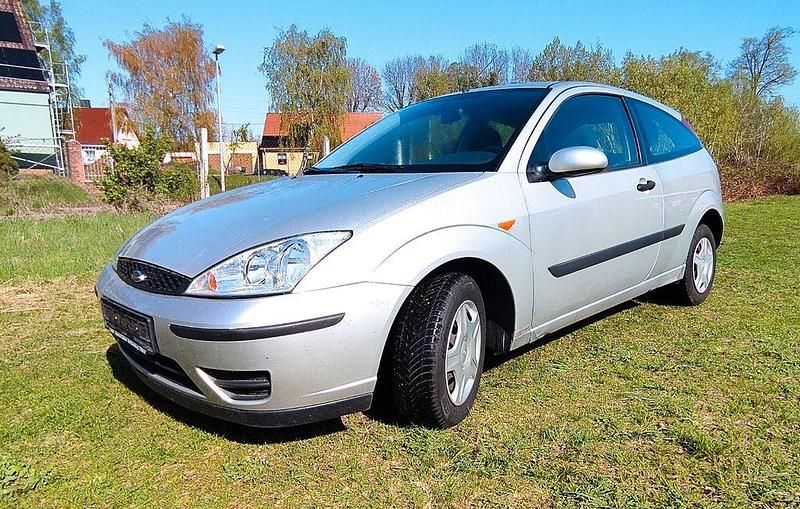 Używany Ford Focus Trend 101 KM (74 kW) 2002 Sedan/Limuzyna