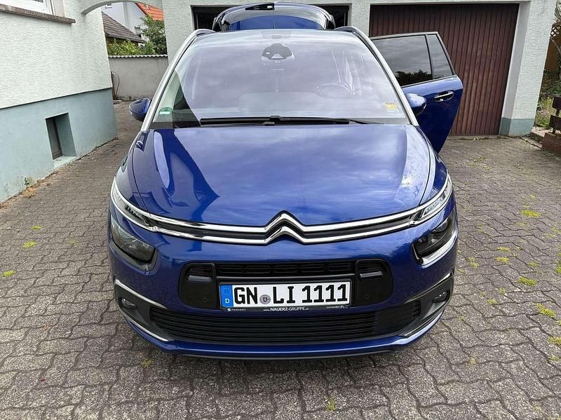 Blau Gebraucht 2016 Citroën C4 Picasso SELECTION Van / Kleinbus | 14.900 € (Teuer) - Bild 1/4