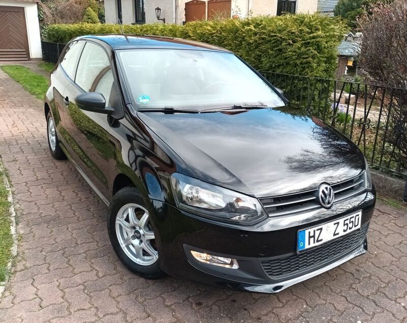 Schwarz Gebraucht 2011 VW Polo Trendline Kleinwagen | 3.490 € (Guter Preis) - Bild 1/4