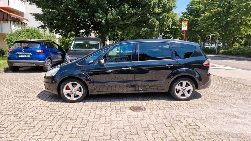 Schwarz Gebraucht 2008 Ford S-MAX Van / Kleinbus | 3.990 € - Bild 1/4