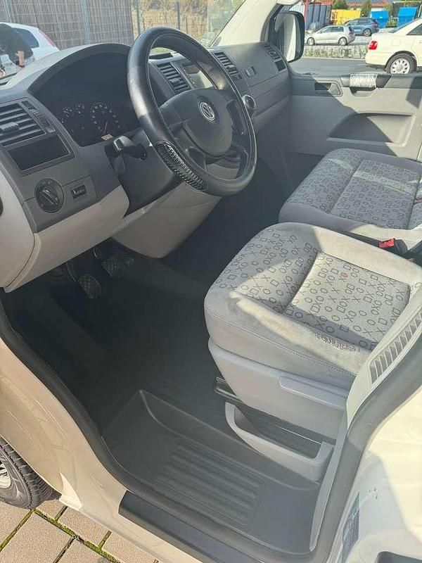 Gebraucht VW T5 131 PS (96 kW) 2010 Van