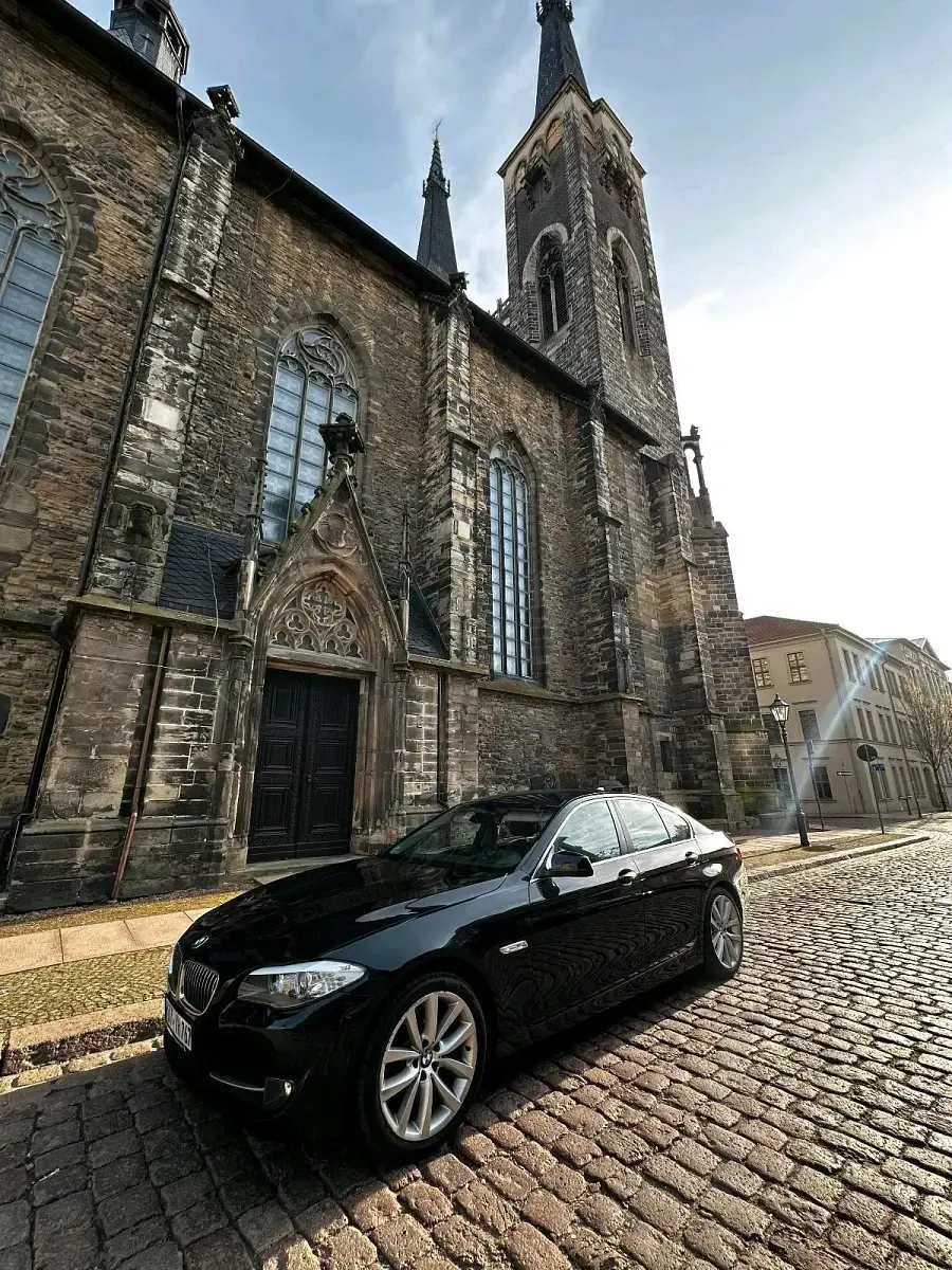 Gebraucht BMW 525 204 PS (150 kW) 2011 Schwarz Limousine