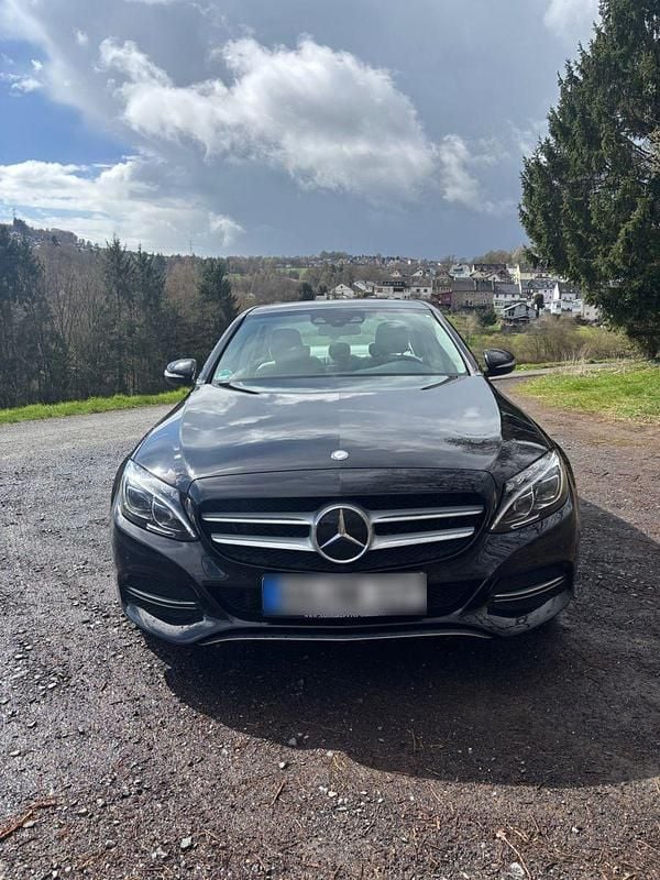 Gebraucht Mercedes C200 184 PS (135 kW) 2014 Schwarz Limousine
