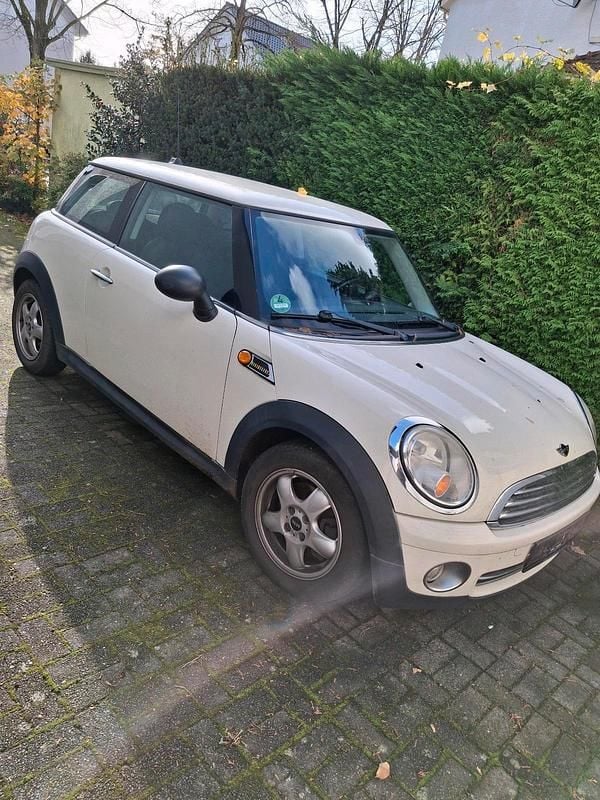 Gebraucht Mini ONE Pepper 95 PS (69 kW) 2010 Weiß Kleinwagen