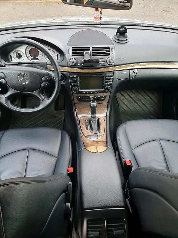 Gebraucht Mercedes E280 Avantgarde 190 PS (139 kW) 2008 Grau Kombi