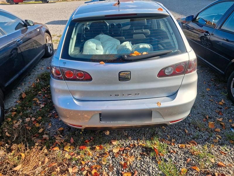 Silber Gebraucht 2008 Seat Ibiza Limousine | 3.150 € (Fairer Preis) - Bild 1/4