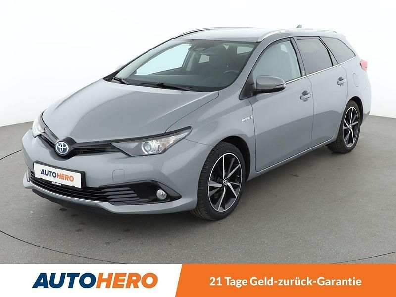 Grau Gebraucht 2018 Toyota Auris Touring Sports Team Kombi | 15.350 € (Fairer Preis) - Bild 1/3
