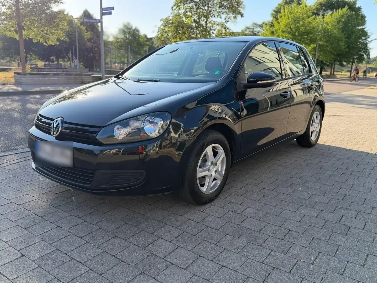 Gebraucht VW Golf VI 80 PS (58 kW) 2009 Schwarz Kleinwagen