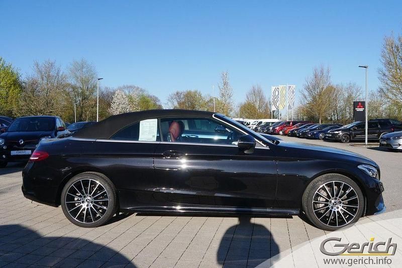 Gebraucht Mercedes C250 AMG line 211 PS (155 kW) 2017 Obsidianschwarz metallic (metallic) Cabrio