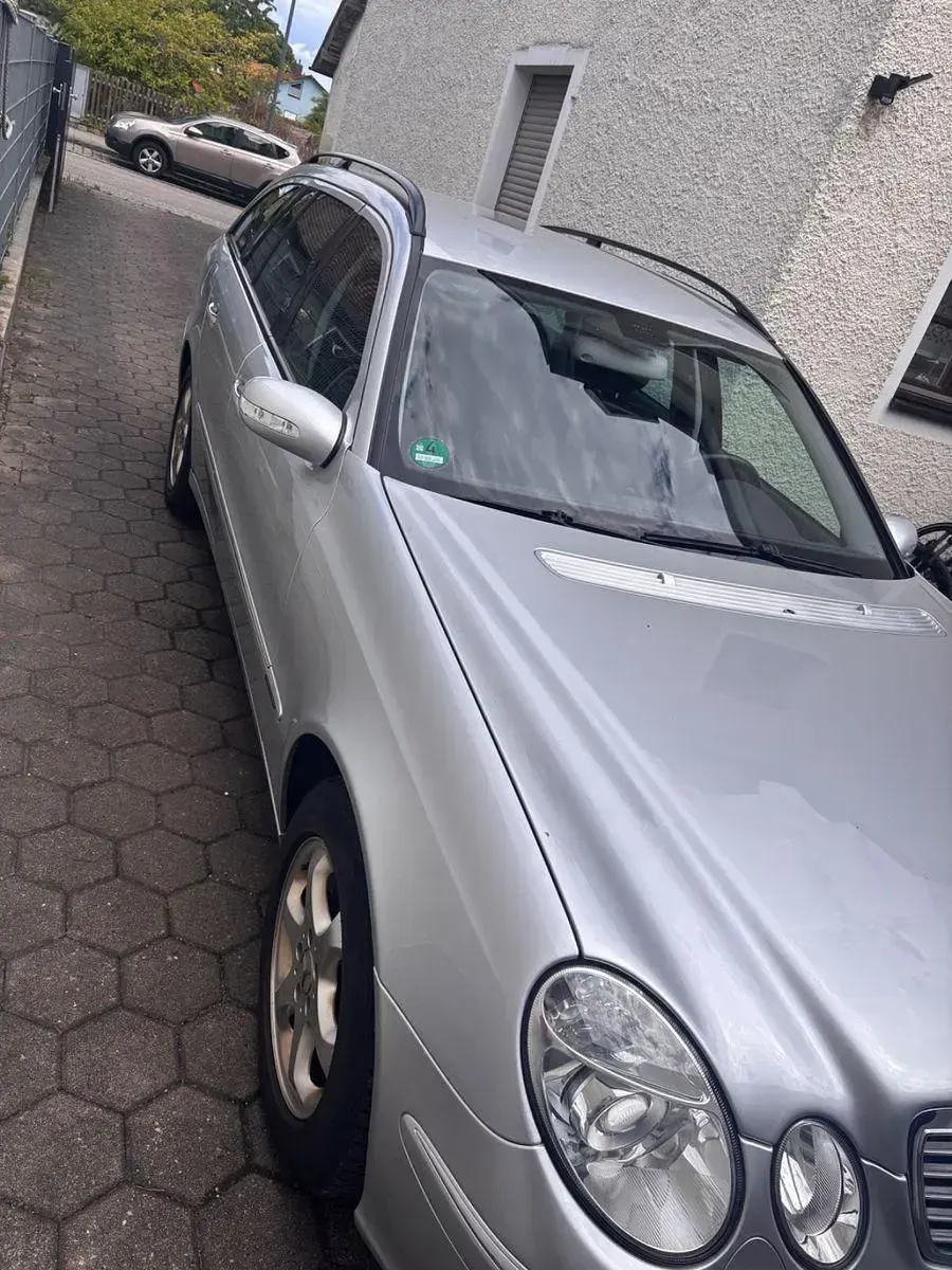 Gebraucht Mercedes E350 Elegance 272 PS (200 kW) 2006 Silber Kombi