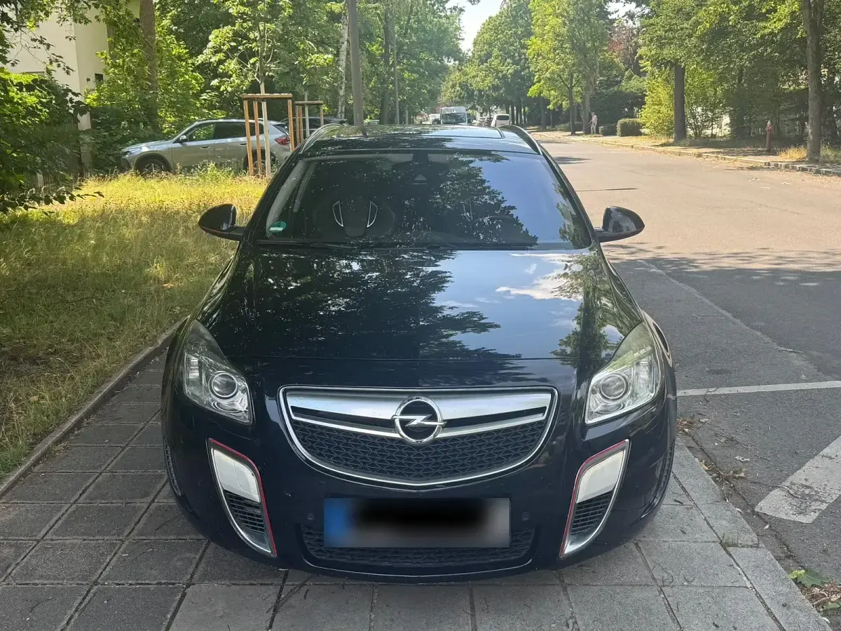 Gebraucht Opel Insignia OPC 325 PS (239 kW) 2011 Schwarz Kombi