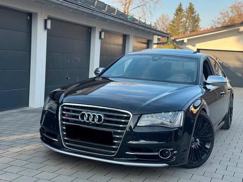 Gebraucht Audi S8 Design 520 PS (382 kW) 2012 Schwarz Limousine
