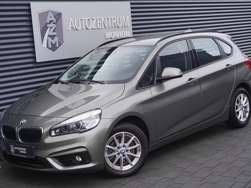Gebraucht BMW 218 Active Tourer Basis 150 PS (110 kW) 2016 Platinsilber metallic Van / Kleinbus