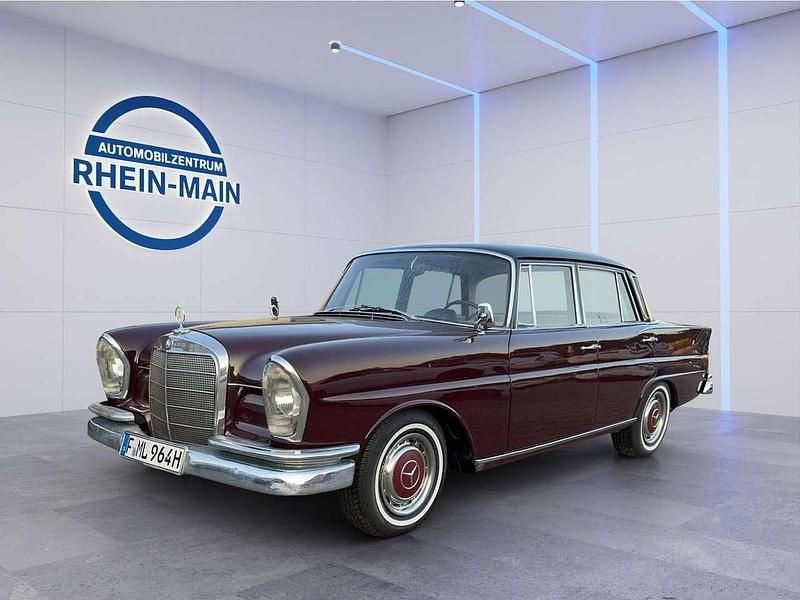 Bordeaux Gebraucht 1964 Mercedes 220 | 25.000 € - Bild 1/4