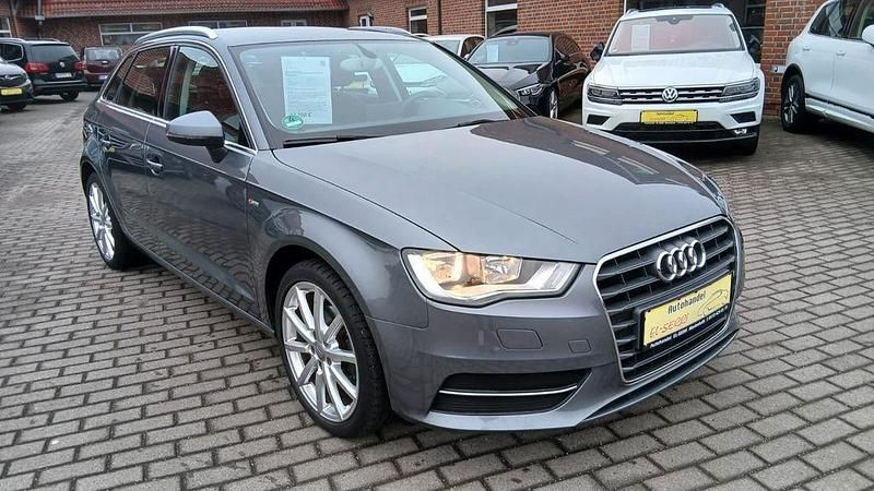 Gebraucht Audi A3 Attraction 110 PS (80 kW) 2014 Grau Limousine