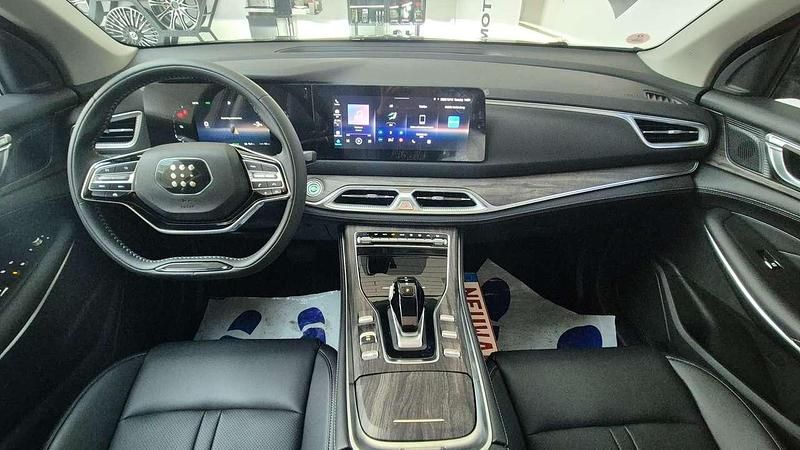 Neu DFSK E5 279 PS (205 kW) 2025 Silber SUV