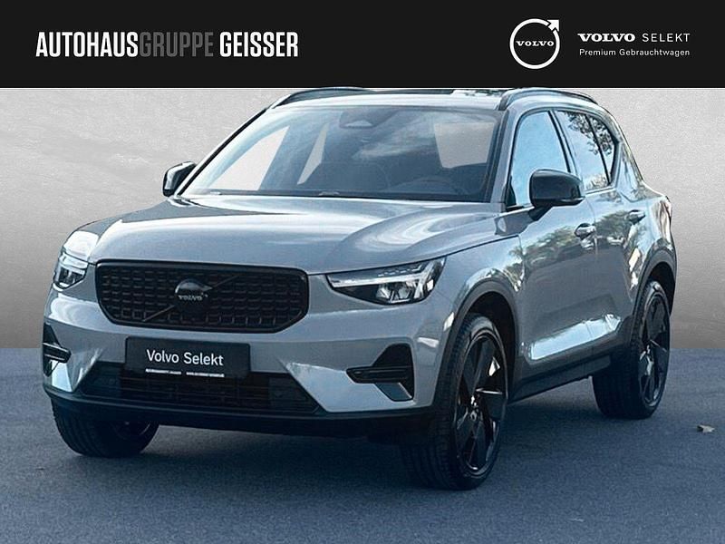 Neu Volvo XC40 Plus 163 PS (119 kW) 2025 Vapour grey SUV