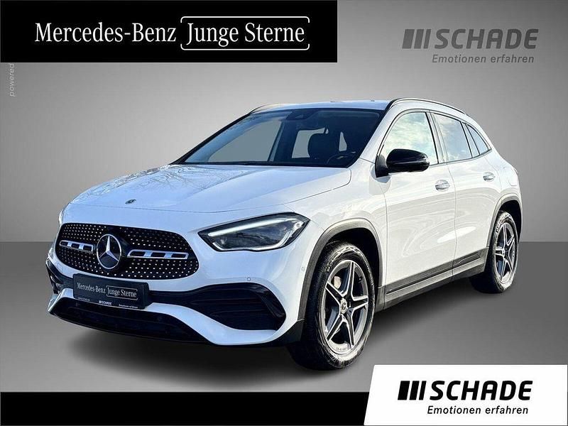 Weiß Gebraucht 2021 Mercedes GLA250 AMG line SUV | 33.450 € (Fairer Preis) - Bild 1/4