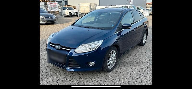 Usata Ford Focus 182 CV (133 kW) 2011 Blu Berlina