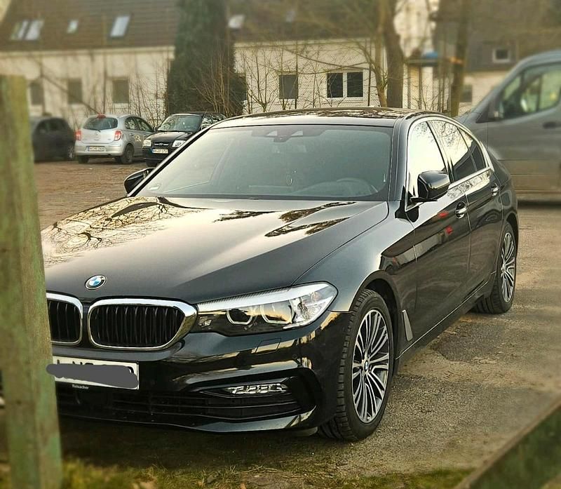 Schwarz Gebraucht 2017 BMW 530 Limousine | 23.000 € (Fairer Preis) - Bild 1/4